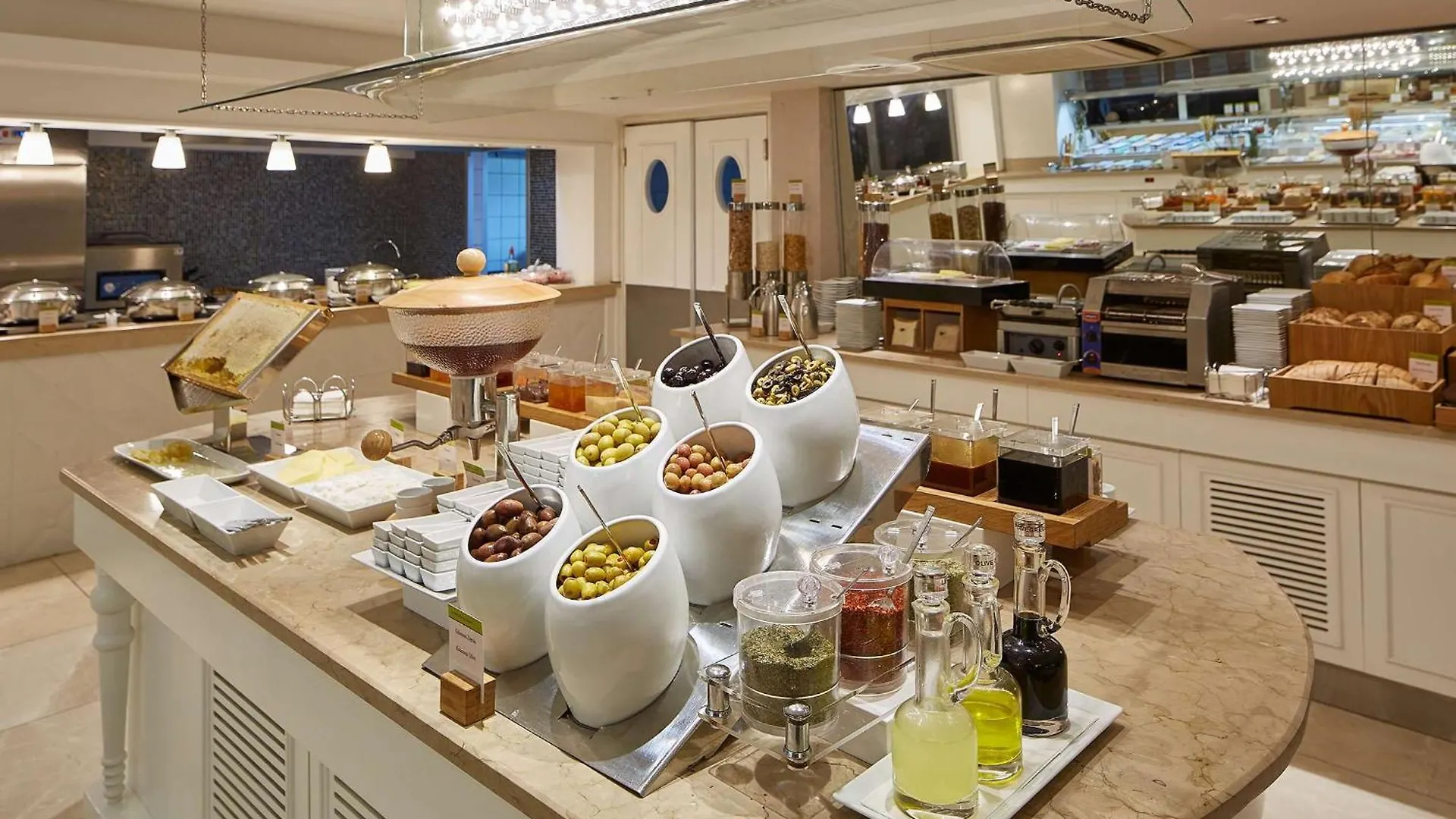 Hotel Doubletree By Hilton Izmir - Alsancak 4*,  Turcja