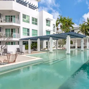 201 Street Resort Cairns