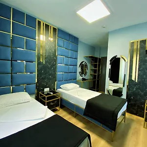 Otel Orange Airport