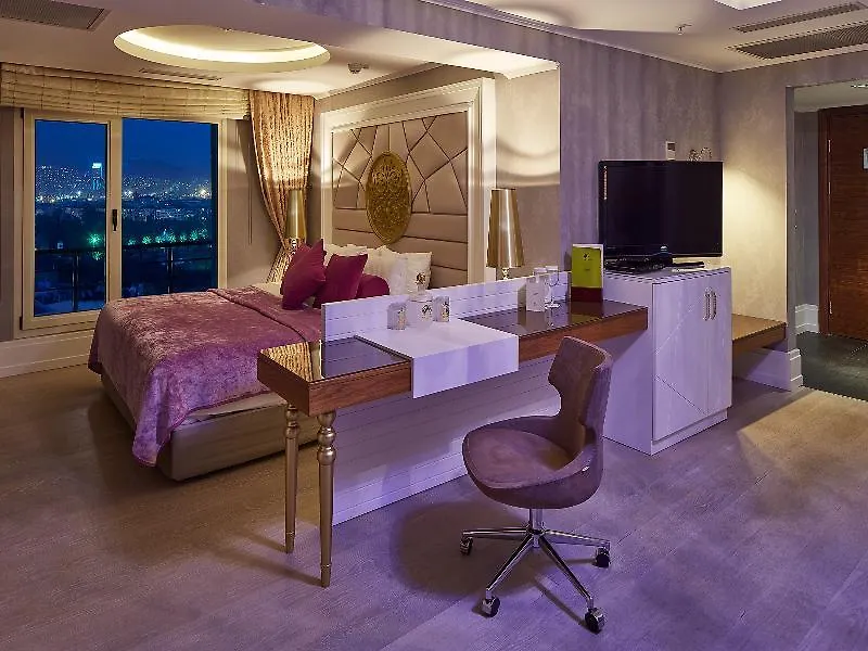 Doubletree By Hilton Izmir - Alsancak Hotel
