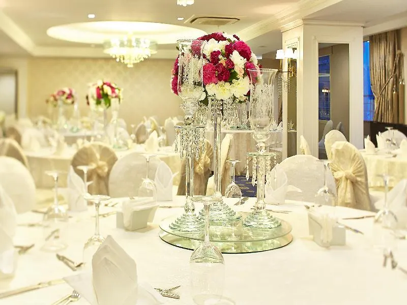 Doubletree By Hilton Izmir - Alsancak Hotel