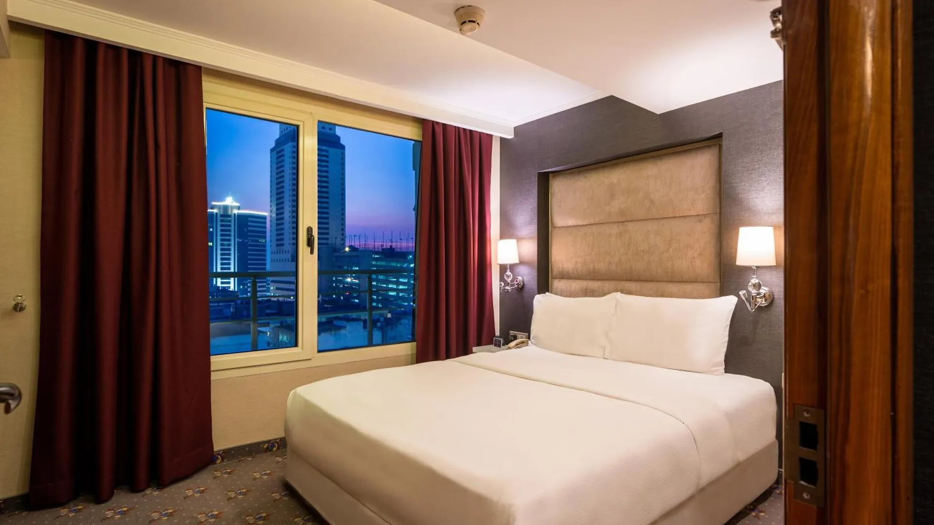 Doubletree By Hilton Izmir - Alsancak Hotel Turkey