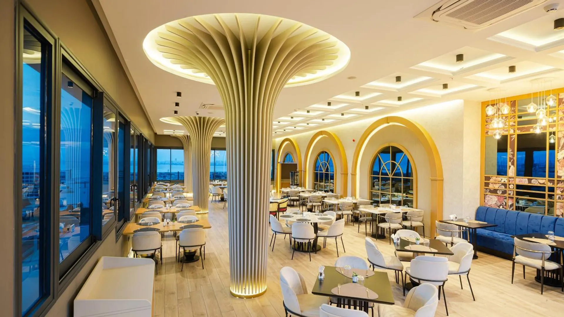 Doubletree By Hilton Izmir - Alsancak Hotel