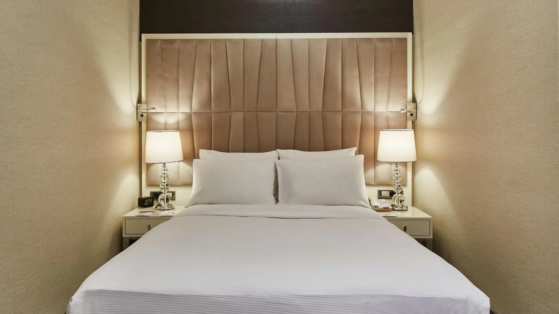 Doubletree By Hilton Izmir - Alsancak Hotel